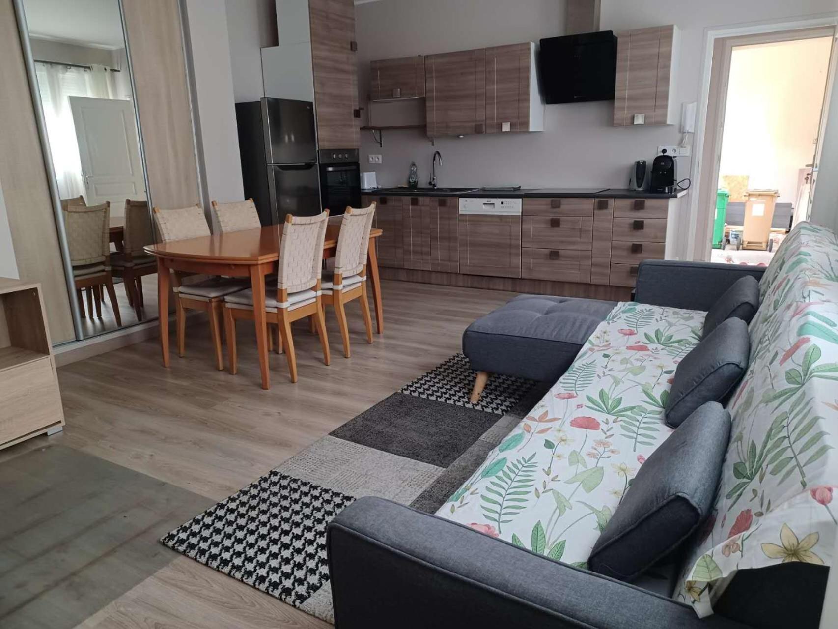 Home, Sweet Home فيتري سور سين الغرفة الصورة